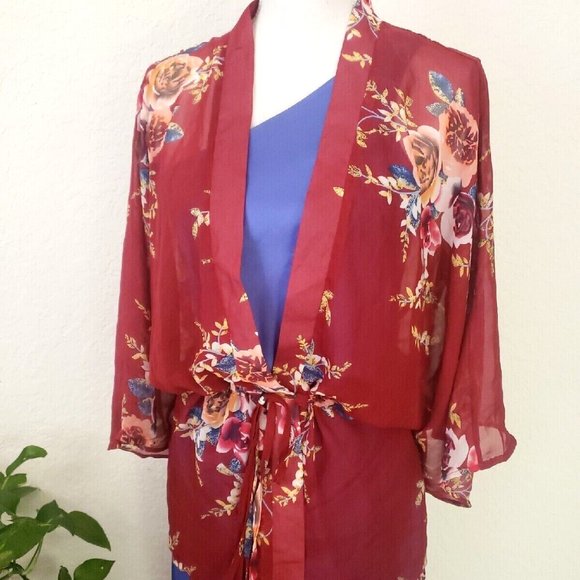 Justin & Taylor Sheer Coverup Ruana Series OSFM Burgundy Floral - Picture 4 of 9